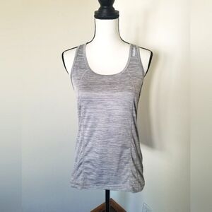 🌸 Reebok  Athletic Tank Shirt